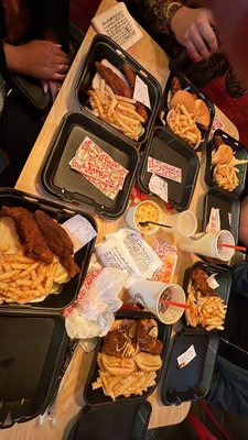 Dave's Hot Chicken by null