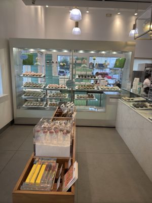 Crave Cupcakes by null