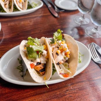 Fleetwood's on Front St - Fish tacos - New American Near Me - Lahaina, Hawaii