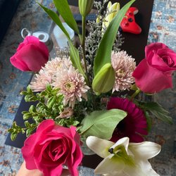 A Plus Flowers & Gifts