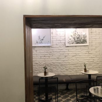 Chiquitito - Inside the cafe - Coffee & Tea Near Me - México, D.F., DIF Chiquitito - Inside the cafe - Coffee & Tea Near Me - México, D.F., DIF