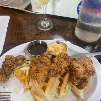 Toast - Chicken and Waffles - Breakfast & Brunch Near Me - New Orleans, Louisiana Toast - Chicken and Waffles - Breakfast & Brunch Near Me - New Orleans, Louisiana