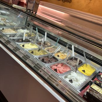 Pompi - They have gelato - Ice Cream & Frozen Yogurt Near Me - Rome, RM