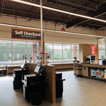 ALDI - a self checkout counter - Grocery Near Me - Rocky Point, New York