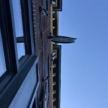 Lewes Oyster House - Seafood Near Me - Lewes, Delaware