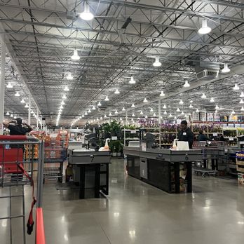 Costco Gas - It's quiet tonight. Thursday 7 PM. - Gas Stations Near Me - Elk Grove, California Costco Gas - It's quiet tonight. Thursday 7 PM. - Gas Stations Near Me - Elk Grove, California