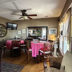 Shorelight Inn