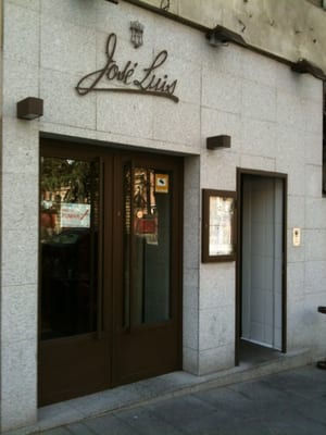 Cervecería José Luis (Serrano) by null