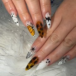 Ana Hair & Nails
