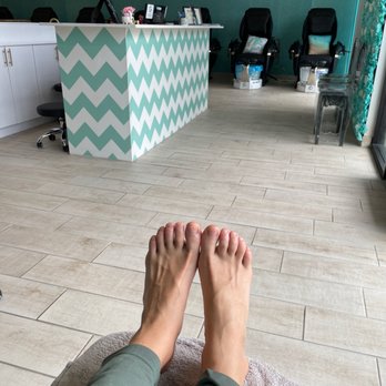 Fizz Nails - My feet are dazzling! Organic, Chemical Free Pedicure - Nail Salons Near Me - Houston, Texas Fizz Nails - My feet are dazzling! Organic, Chemical Free Pedicure - Nail Salons Near Me - Houston, Texas