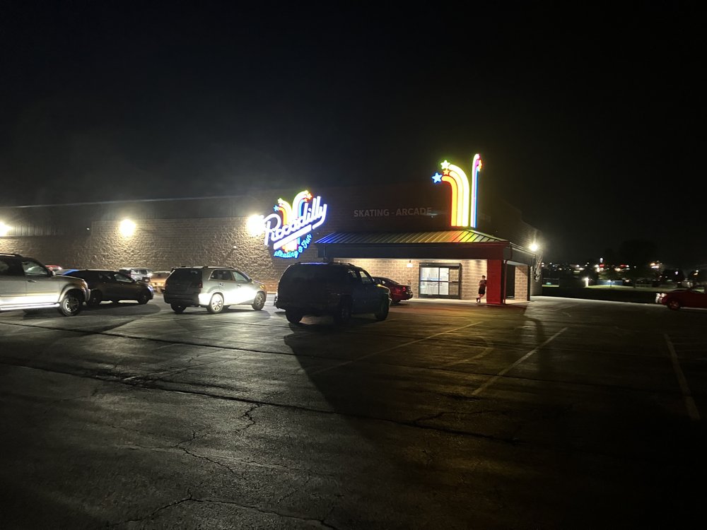 PICCADILLY PALACE 181 Audrey Ln, Union, Missouri Skating Rinks