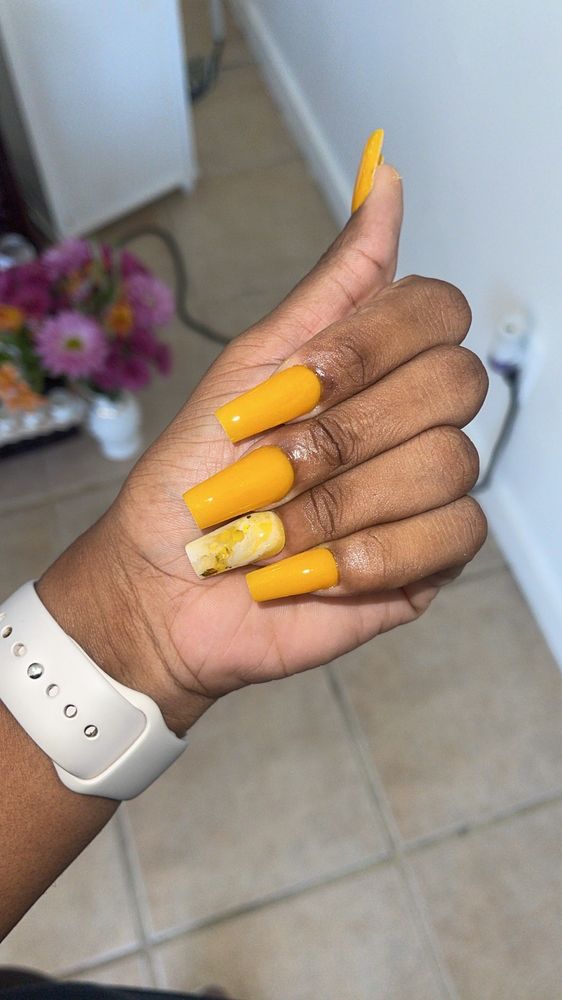 DELUXE NAIL SALON Updated September 2024 31 Photos & 12 Reviews