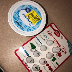 Chattanooga Area Food Bank - Blue Fondant and Decorating Tips??
