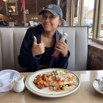 Dilly Diner - Birthday girl birthday - Sandwiches Near Me - Tulsa, Oklahoma