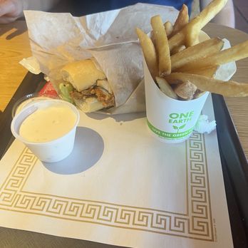 Manny's California Fresh Cafe - Chicken sandwich - Burgers Near Me - Stockton, California Manny's California Fresh Cafe - Chicken sandwich - Burgers Near Me - Stockton, California