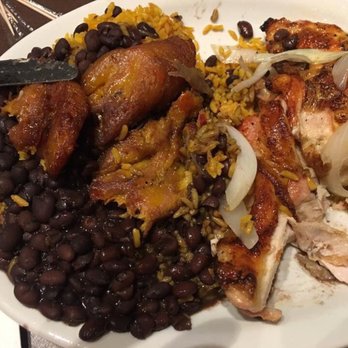 La Carreta - Little snack before I board - Cuban Near Me - Miami, Florida