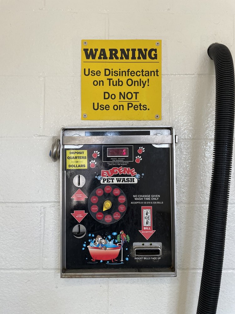 EUGENE’S PET WASH Updated October 2024 4120 E 52nd St, Odessa