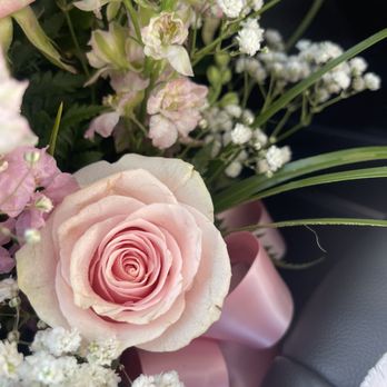 Happy Flowers Shop - Florists Near Me - Paramount, California Happy Flowers Shop - Florists Near Me - Paramount, California