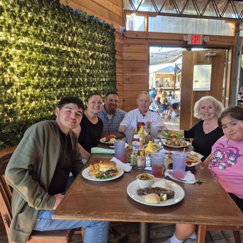 Dahlia Cafe - Family dinner.   Good times in Texas - American Near Me - Liberty Hill, Texas