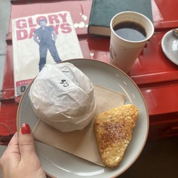 Broadcast Coffee - Breakfast Sandwich, Hashbrown Patty, and Americano - Coffee & Tea Near Me - Boise, Idaho