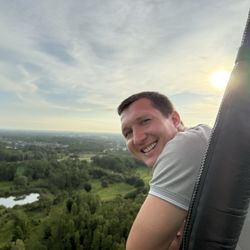Big Red Balloon Sightseeing Adventures