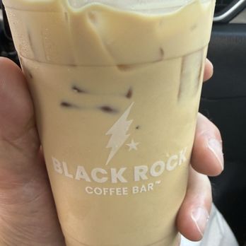 Black Rock Coffee Bar - Iced Caramel Blondie - Coffee & Tea Near Me - Kyle, Texas