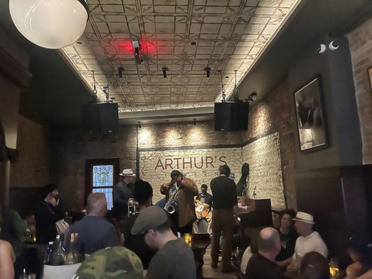 Arthur's Tavern by null