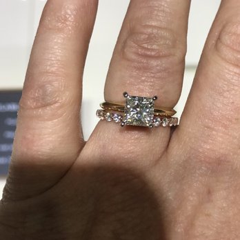 Genesis Diamonds - Jewelry Near Me - Cincinnati, Ohio