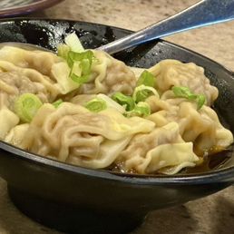 Spicy wonton in chili sauce Spicy wonton in chili sauce