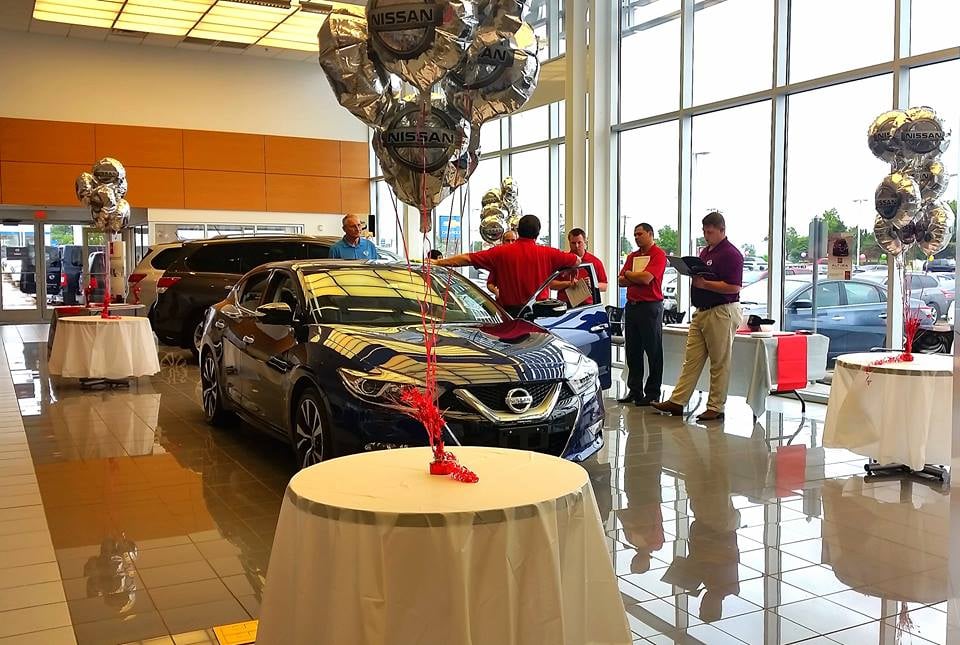 FENTON NISSAN WEST SERVICE Updated August 2024 8800 Northwest