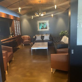 Vermeil Wines - Lounge. - Wine Tasting Room Near Me - Napa, California Vermeil Wines - Lounge. - Wine Tasting Room Near Me - Napa, California