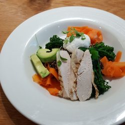 Pilots Bar & Kitchen - Pilot's Salad at Pilot's Bar and Kitchen LCY