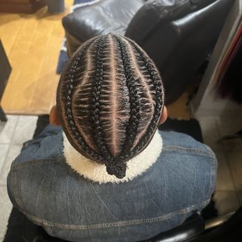 Heavenly Braids by Yvonne - Straight back cornrows with a zigzagged part - Hair Stylists Near Me - Van Nuys, California Heavenly Braids by Yvonne - Straight back cornrows with a zigzagged part - Hair Stylists Near Me - Van Nuys, California