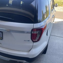 Broken fuel door