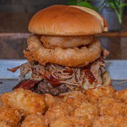 Creekside Taphouse - Smokehouse Burger
