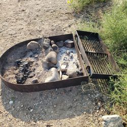 Salida East Campground - Burn pits are not maintained. Too close to local foliage - very likely a wildfire hazard. Grates fall onto plants if you don't hold them up