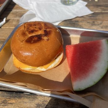 Seaside Surf Cafe - Birdrock Brekkie Sandwich Breakfast - Juice Bars & Smoothies Near Me - La Jolla, California