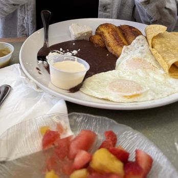 Centro America Cafe - Breakfast & Brunch Near Me - Hudson, Massachusetts Centro America Cafe - Breakfast & Brunch Near Me - Hudson, Massachusetts