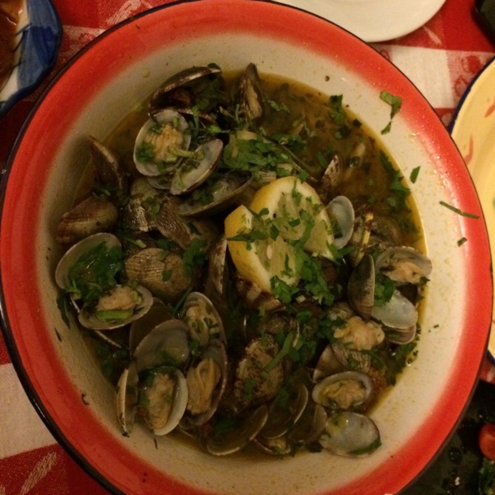 A Taberna da Rua das Flores - Clams in white wine sauce with pork bits - Portuguese Near Me - Lisbon, 11 A Taberna da Rua das Flores - Clams in white wine sauce with pork bits - Portuguese Near Me - Lisbon, 11