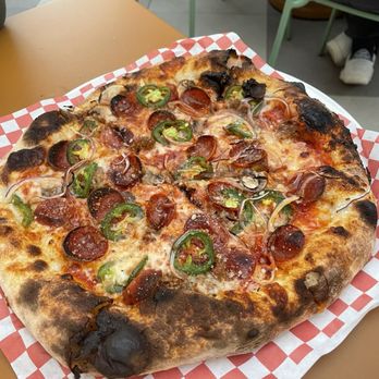 Cosetta - Supreme pizza - Italian Near Me - Santa Monica, California