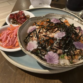 100 Sails Restaurant & Bar - Ahi Poke - Buffets Near Me - Honolulu, Hawaii