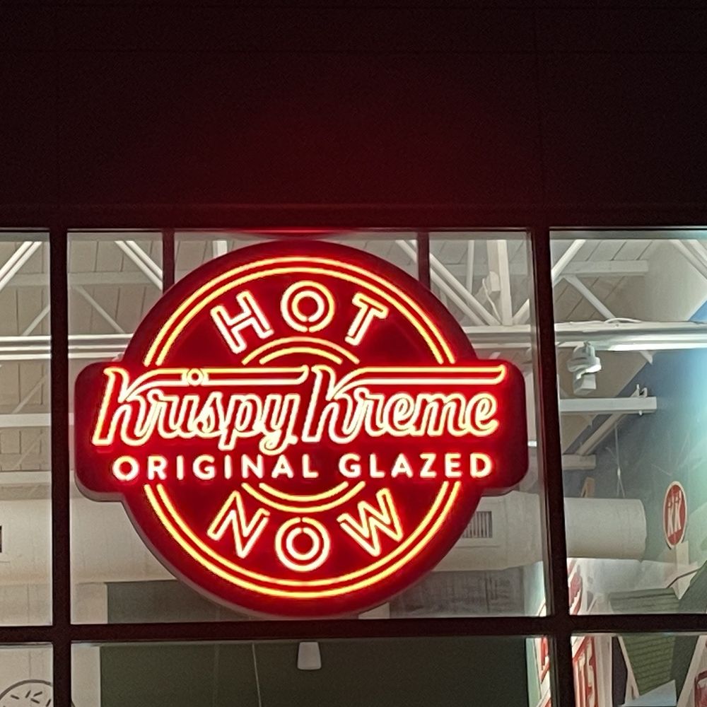 Krispy Kreme - Hot sign - Coffee & Tea Near Me - Atlanta, Georgia