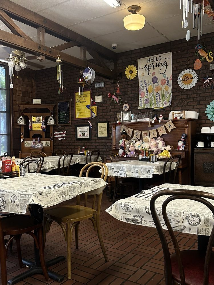 The Golden Egg Omelet House