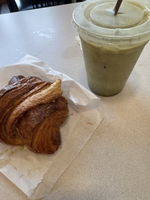 Central Cafe and Juice Bar by null