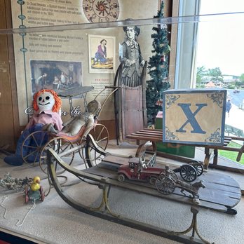 Toy Town Junction - Art Museums Near Me - Luray, Virginia Toy Town Junction - Art Museums Near Me - Luray, Virginia