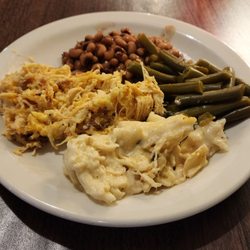 Boggy’s - Buffet Plate 2 with green beans, black eyed peas, chicken alfredo and poppyseed chicken
