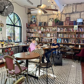 Galindo’s Libros Cafe Y Detalles - Inside Vibes - Sandwiches Near Me - Monterrey, NLE Galindo’s Libros Cafe Y Detalles - Inside Vibes - Sandwiches Near Me - Monterrey, NLE