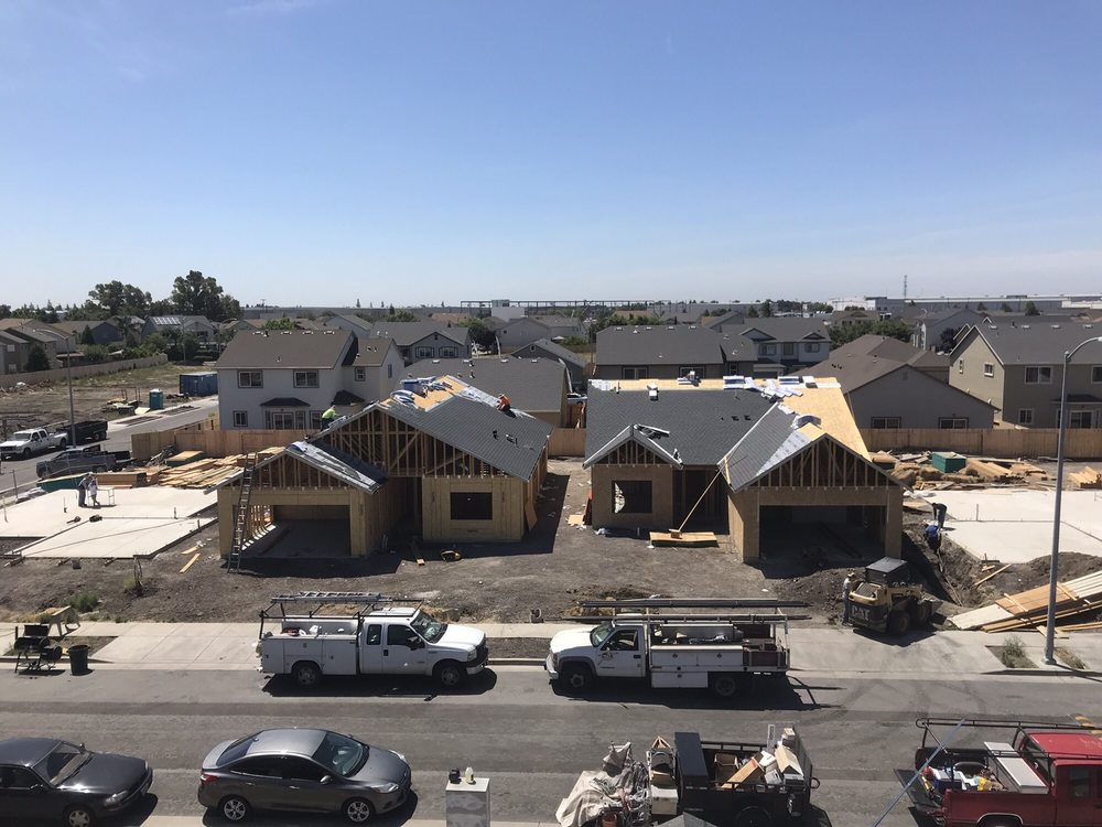 Slide of Premiere Roofing