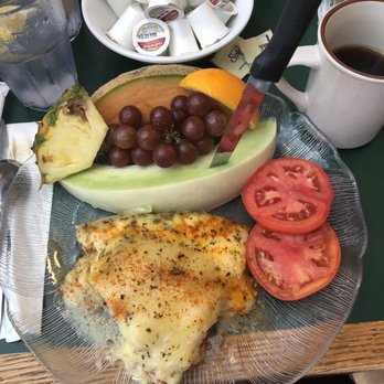 The Frog Pond - Breakfast & Brunch Near Me - St Pete Beach, Florida