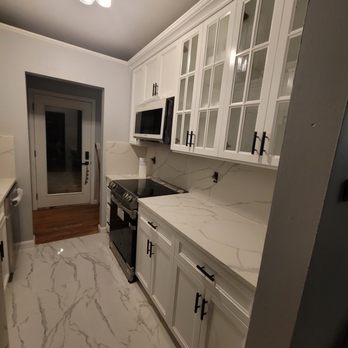 Prestigious Custom Cabinets - Custom kitchen cabinet with acrylic paint and quartz countertop please feel free to call to get a free estimate thank you - Cabinetry Near Me - Lindenhurst, New York